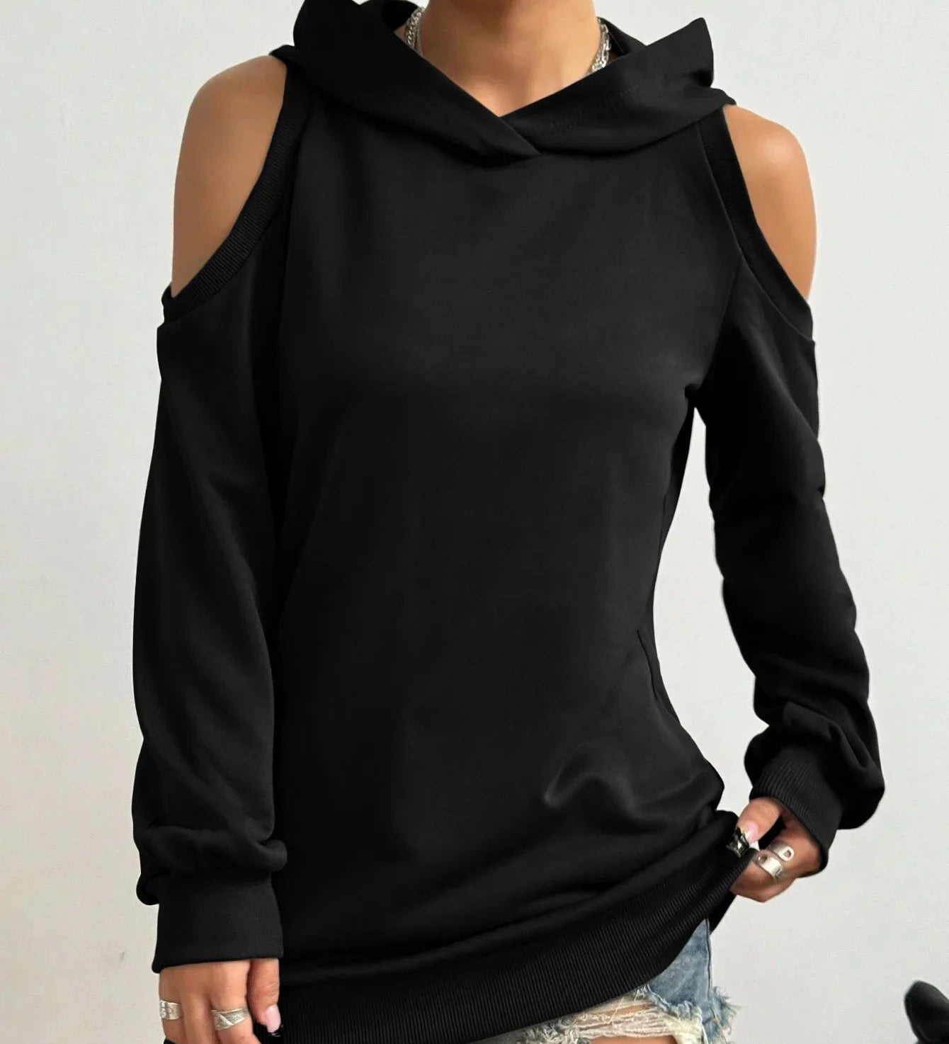 Camélia™ — Sweat élégant aux épaules ajourées