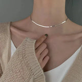 Collier Plat Élégant en Argent