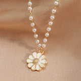 Collier Pendentif Marguerite avec Perle