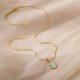 Collier Pendentif Goutte d’Eau en Opale en Acier Inoxydable Doré Chic