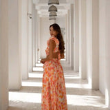 Amira | Robe Maxi Dos Nu à Motif Floral avec Volants et Découpes