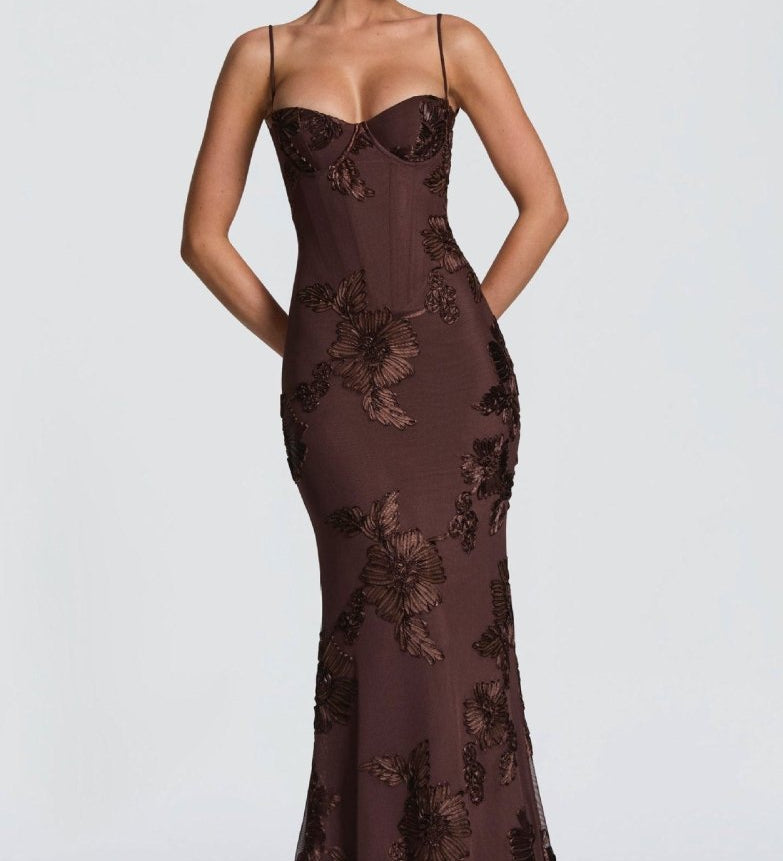 Robe | Maxi Ajustée en Dentelle