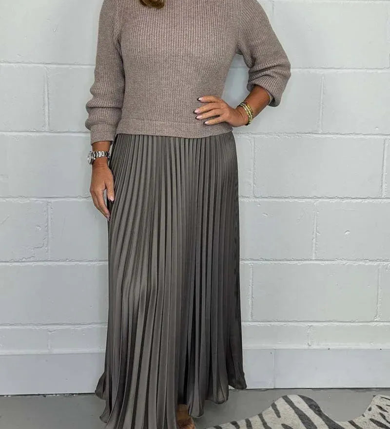 Claudine™ – La Robe Pull Plissée Élégance et Confort