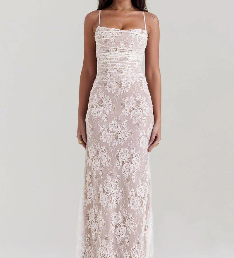 Noa | Robe Maxi en Dentelle à Manches Longues et Détails Transparents